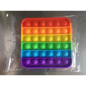 Usine Rocket Shape Fidget It Stress Release Toys Premium pet Silicone Push Bubble Cadeaux Enfants Retour pour l'anniversaire - Product Image 5