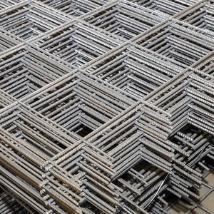 Paneles de Malla de Alambre Soldada Galvanizada Personalizados a Precio de Fábrica, Anticorrosión, con Orificios Cuadrados, Valla Negra, Refuerzo de Gaviones, Corte - Product Image 1