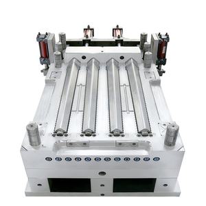 قوالب حقن بلاستيكية احترافية مخصصة لطاولات بلاستيكية عالية الجودة، مكونات طاولات بلاستيكية مصنعة بالحقن - Product Image 3