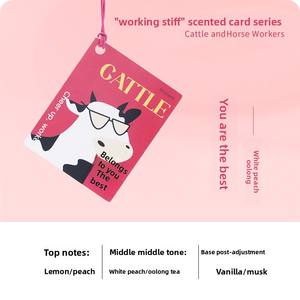 Nouvel assainisseur d'air pour <span class=keywords><strong>voiture</strong></span> avec pendentif parfumé et lumière intérieure pour armoire, décoration créative à suspendre en forme de carte - Product Image 6