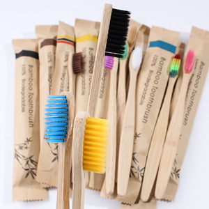 Spazzolini da Denti Ecologici Naturali Morbidi Vegani Organici in Legno Confezionati Singolarmente per Viaggi e Hotel per Adulti - Product Image 4