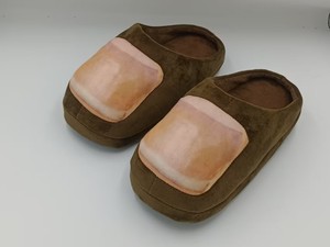Pantuflas de Invierno Personalizadas con Diseño Creativo de Parodia de Bigfoot, Antideslizantes, Cálidas, de Felpa, con Punta Cerrada y Suela de EVA para Uso en el Hogar - Product Image 6