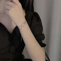Nouveau bracelet rétro en forme de diamant bijoux pour femmes en acier inoxydable à la mode personnalisés