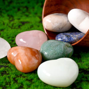 จี้คริสตัลรูปหัวใจคุณภาพสูง ขัดเงา ประดับด้วยอัญมณีธรรมชาติ เสริมเสน่ห์แห่งความรัก สำหรับงานประดิษฐ์เครื่องประดับ สร้อยคอ สร้อยข้อมือ และอุปกรณ์งานฝีมือ - Product Image 5