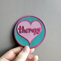 Haute qualité beau patch personnalisé avancé coudre sur les vêtements lettre brodé mot Patch pour robe