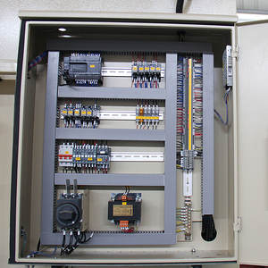 Hoge Precisie Hydraulische Stempelpersmachines Voor Metaalbewerking Met Kerncomponenten Motor En Plc - Product Image 5