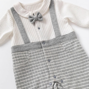 Traje de Caballero para Bebé Niño, Mono de Manga Larga a Cuadros con Corbata de Moño y Tirantes, Diseño para Ropa Formal Infantil - Product Image 6