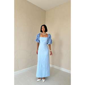 Elegante Vestido de Noche Azul Celeste de Satén con Cuello Cuadrado, Espalda Descubierta, Cintura Natural y Mangas Abullonadas - Product Image 4