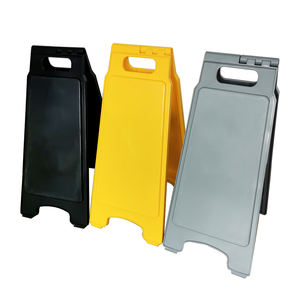 لافتة تحذير بلاستيكية جديدة بتصميم إطار 'تحذير: أرضية مبللة' - Product Image 2