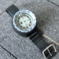Montre de plongée nautique étanche avec boussole intégrée pour la randonnée - Montre de survie portable d'urgence avec cadran à aiguilles