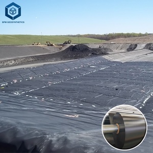 Géomembrane HDPE lisse pour piscines agricoles en Indonésie, noire, pour l'élevage de poissons - Product Image 1