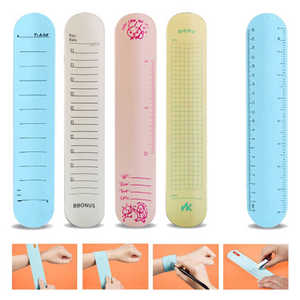 Có thể đeo y tá notepad dây đeo cổ tay Silicone nhắc nhở Vòng đeo tay viết trên Memo có thể ghi khô xóa Tát ghi chú dán cai trị - Product Image 4