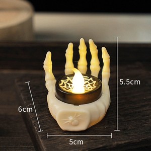 Décoration d'Halloween : Lampe LED Main de Fantôme, Bougie Électronique Scintillante Sans Flamme en Forme de Main de Squelette, Fournitures de Fête - Product Image 3