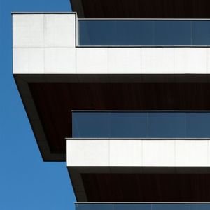 Offre Spéciale : Système de Balustrades en Verre pour <span class=keywords><strong>Balcon</strong></span> <span class=keywords><strong>Extérieur</strong></span> – Garde-corps en Verre à Profilé en U en Aluminium de Haute Qualité, Personnalisable - Product Image 5