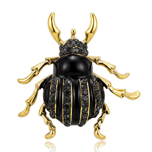 Broche en forme de <span class=keywords><strong>scarabée</strong></span> avec strass noirs et pattes dorées pour vestes et revers de femmes, 35 mm, noir et or - Product Image 1