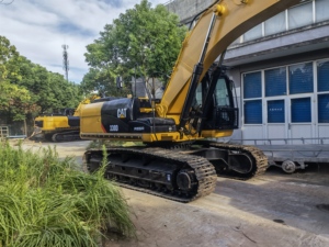 Caterpillar usado Diying para excavadora sobre orugas 330D de 20 toneladas con bomba de engranajes de motor modelo Cummins Engine 2015 - Product Image 4