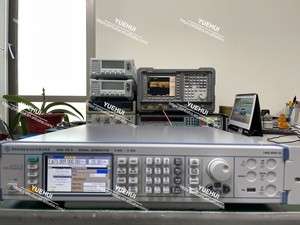 Rohde & Schwarz SMA100A 9kHz - 6GHz generatore di segnale analogico _ 101749 YH1 - Product Image 6