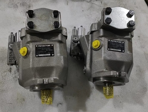 ปั๊มไฮดรอลิก A10VO45DFR A10V045DFR/52R-XUC64N00 A10V0 45DFR1/52R-VKC12N00-S097 ปั๊มลูกสูบแปรผัน - Product Image 1