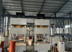 Pressa Idraulica da 315 Tonnellate per la Produzione di Caschi Antiproiettile in PE Kevlar - Product Image 6