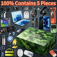 Boîte mystère populaire de 5 pièces avec des produits électroniques de haute technologie, incluant une console de jeu et une montre connectée pour des moments excitants