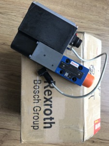 วาล์วไฮดรอลิกควบคุมทิศทางแบบสัดส่วน R900724229 VT-DFPE-A-2X/G24K0/2A1E/V - Product Image 3