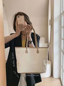 Large Capacity Canvas Tote <b>Bag</b> Lightweight Versatile Minimalist Shoulder <b>Bag</b> <b>for</b> Work Commute - Product Image 4