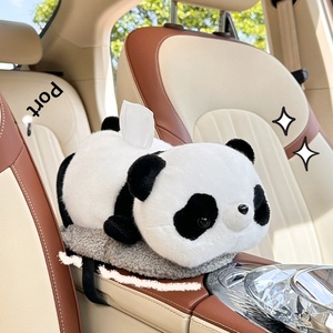 Bolsa de pañuelos para coche con diseño de panda, capibara, conejo y cerdo de dibujos animados, con bolsa de carbón de bambú desodorizante y caja de reposabrazos de felpa. - Product Image 1