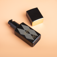 Bouteilles en verre de fond de teint liquide vide carré noir de 30ml BB crème maquillage cosmétique presse pompe bouteille emballage