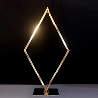 Nouveau style tendance : Centre de table de mariage européen en cristal doré, chandelier décoratif de table de 110 cm de hauteur avec support, marque Jingpai