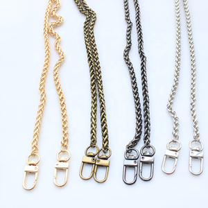 Catena a Lanterna per Borsa all'Ingrosso Spessore 6 mm con Fibbia a Gancio da 31 mm Accessori per Borse - Product Image 1