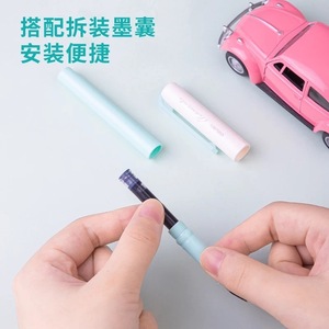 Juego de plumas estilográficas para estudiantes Deli A932, de plástico, 140 mm, para práctica de caligrafía y escritura - Product Image 3