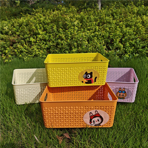 Panier de rangement rectangulaire en plastique multicolore avec poignée pour bureau et cosmétiques 802 - Product Image 2