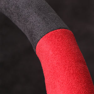 غطاء عجلة قيادة السيارة الرياضي المضاد للانزلاق مقاس 38 سم من الجلد الصناعي بسعر المصنع، يناسب جميع السيارات مع خيط حماية - Product Image 6