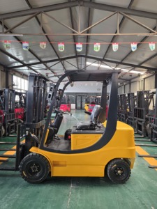 Ventes directes d'usine <span class=keywords><strong>RYX</strong></span>, chariot élévateur de 3 tonnes |   4x4 |   Capacité tout-terrain |   Batterie au plomb-acide |   Plusieurs options de pneus |   Télécommande - Product Image 3