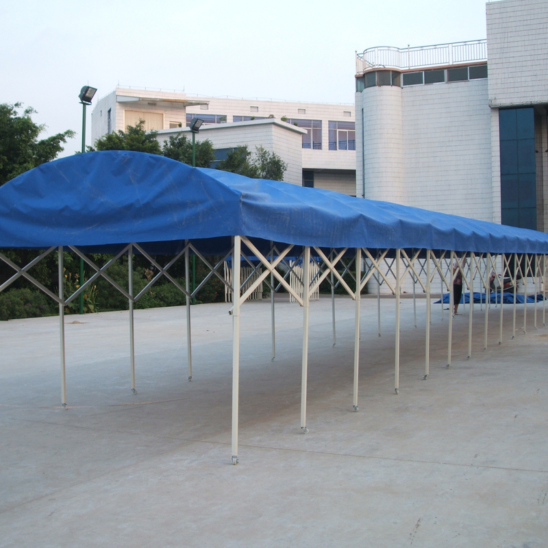 Large Outdoor Folding and Contracting Activity