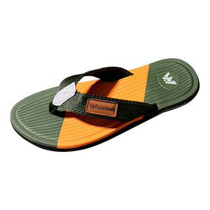 Nouvelles tongs pour hommes 2026, tendance internet, antidérapantes, résistantes à l'usure, pour l'été, la plage et l'extérieur - Product Image 5