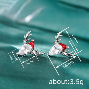 Boucles d'oreilles clous en forme de chapeau de renne de Noël, design hivernal, accessoires pour les oreilles - Product Image 4