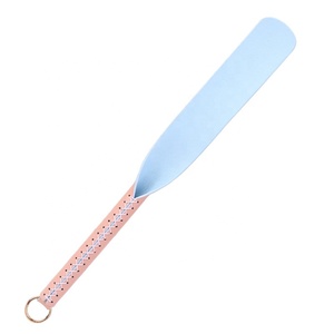 Macaron en cuir véritable fessée Paddle - BDSM Sensation Whip pour jeu adulte - Product Image 6