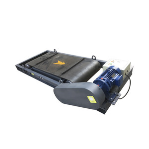 Transportador magnético Overband de correa cruzada permanente para quitar tuercas, pernos y clavos de carreteras - Product Image 1