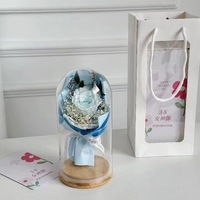 Roses éternelles de luxe faites à la main en gros dans un dôme en verre pour la Saint-Valentin, la fête des Mères, Noël et les cadeaux de Pâques