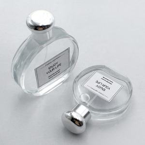 Flacone di Profumo in Vetro Trasparente da 100ml e 50ml con Chiarezza Brillante e <span class=keywords><strong>Immagine</strong></span> di Lusso - Product Image 3