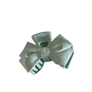 Modieuze Crème Blauwe Gelei Zeester Haarclip Zomer Haai Acryl Haaraccessoire Vlinderdas Groot Formaat Custom Kartonnen Verpakking - Product Image 5