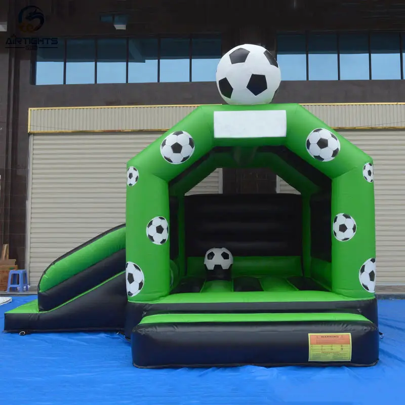 Hochwertiges aufblasbares Fußball-Design-Sprungbrett mit Rutsche