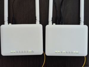 ZIKUN ZC‑500W XPON ONU 4GE+2USB+1POTS AC1200 WiFi5 GPON EPON Passerelle HGU Auto-adaptative pour Projets FTTH ISP Vente en Gros - Product Image 5