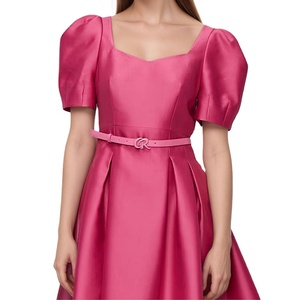 Vestido Corto Casual Elegante de Primavera/Verano, Color Rojo Ámbar, con Corsé de Pana y Mangas Abullonadas, Personalizado y de Alta Calidad - Product Image 4