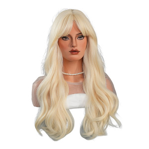 Peluca Larga Rizada con Flequillo Dorada <span class=keywords><strong>de</strong></span> Alta Calidad para Cosplay y Halloween, Estilo Europeo Americano, Superventas, Fibra Resistente a Altas Temperaturas - Product Image 5