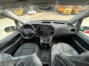 <span class=keywords><strong>Ambulance</strong></span> Mercades-Ba Nz, équipée d'un ventilateur et d'équipements de soins intensifs, pour usage hospitalier uniquement. - Product Image 2