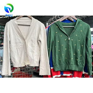 <span class=keywords><strong>Camicie</strong></span> Sottili da <span class=keywords><strong>Donna</strong></span> di Seconda Mano in Poliestere/Cotone, Abbigliamento Usato di Alta Qualità dalla Cina - Product Image 5