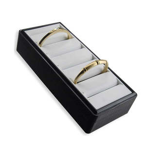 Exhibidores de Joyería de Lujo para Escaparates, Bandeja para Exhibición de Pulseras, Soporte de Exhibición para Almacenamiento de Joyas - Product Image 1