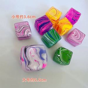 Jouet anti-stress en gel souple personnalisé avec logo, design client sur mesure, couleurs mélangées, effet bling, en forme de glaçon, vente directe usine - Product Image 5